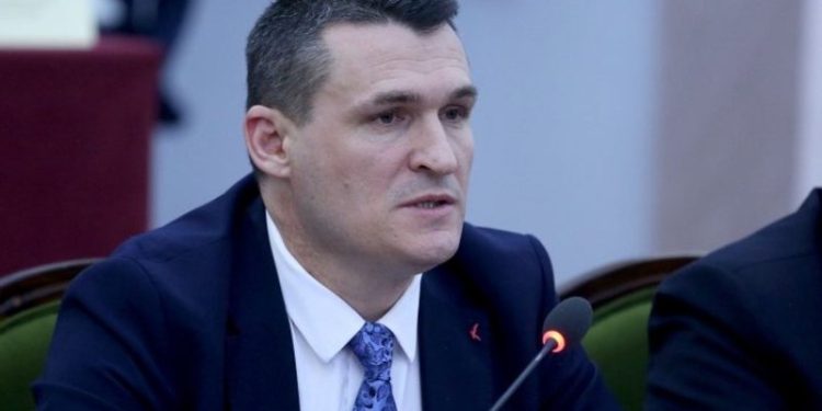 “Korrupsion i sofistikuar”, Dumani raporton në KLP: Kemi në hetim 33 zyrtarë të lartë