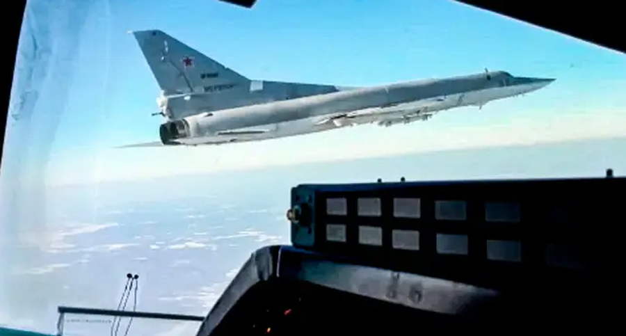 VIDEO / Putin humb bombarduesin supersonik, avioni ‘Backfire’ shpërthen në ajër