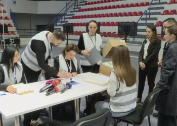 Niset posta, KQZ gati zarfet me fletët e votimit për diasporën