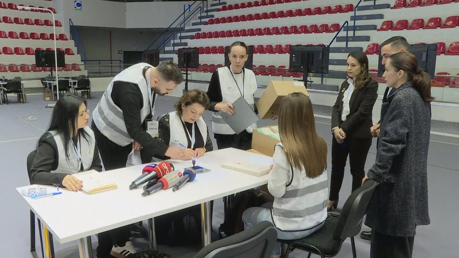 Niset posta, KQZ gati zarfet me fletët e votimit për diasporën