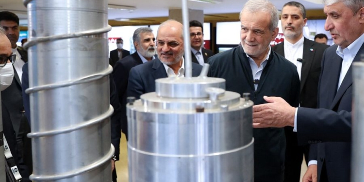 Dilema e Trumpit për programin bërthamor të Iranit: Ta verifikojë apo ta shkatërrojë?