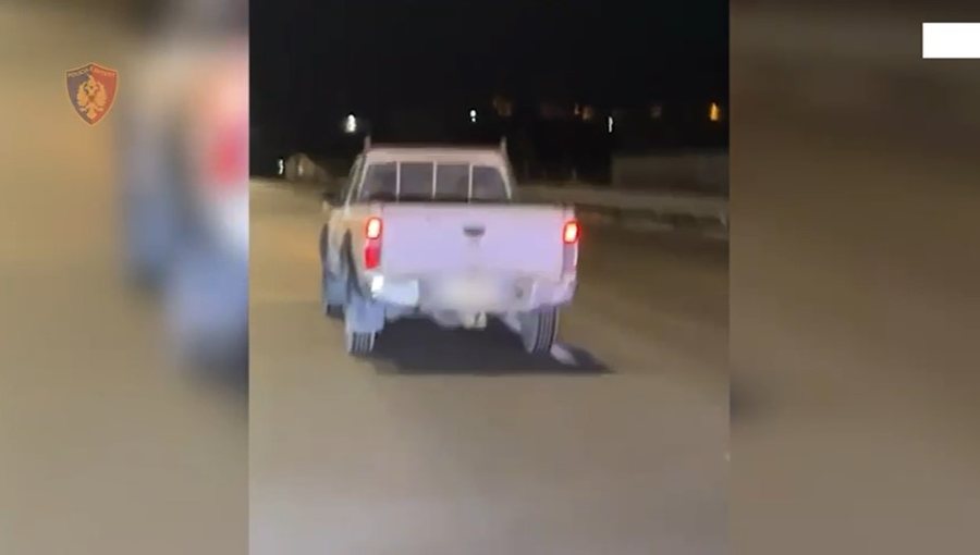 E rëndë në Babrru, hajdutët përplasin makinën e policisë gjatë ndjekjes, plagosen dy efektivë