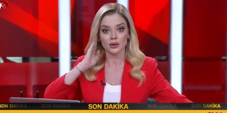 “Ou sapo na goditi një tërmet”, spikerja turke tmerrohet nga lëkundjet e fuqishme (VIDEO)