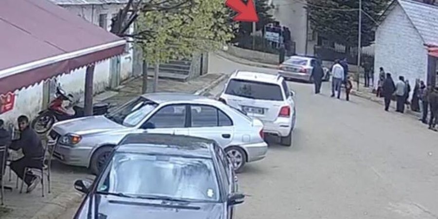 “Altin Dumani të mos rrijë indiferent”/ Këlliçi shfajëson Xhelal Mziun për sherrin në Dibër dhe ja faturon PS-së: Socialistët kërkojnë gjakderdhje