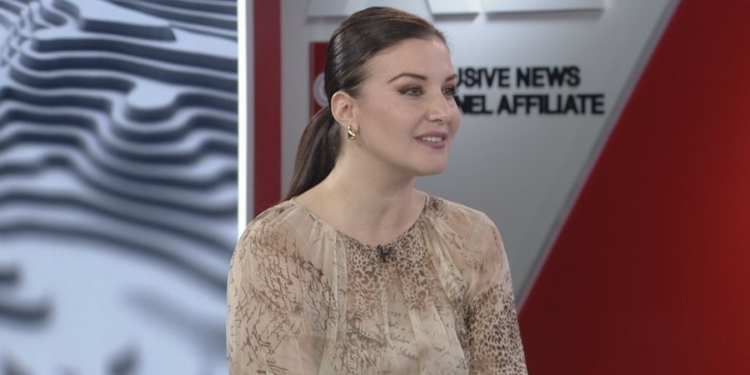 Surpriza e fushatës do të vijë nga SHBA? Ja si përgjigjet zëdhënësja e PD