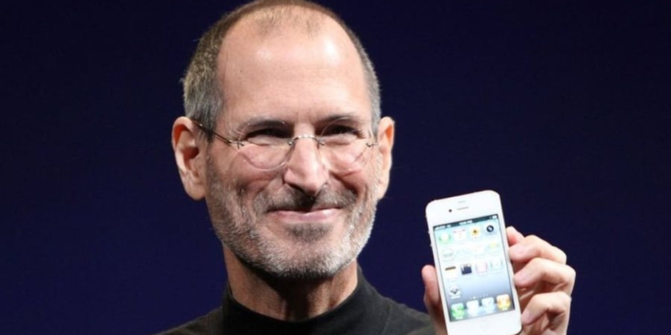 “Vrasësi më i madh i produktivitetit”, Steve Jobs e zbulonte 40 vite më parë