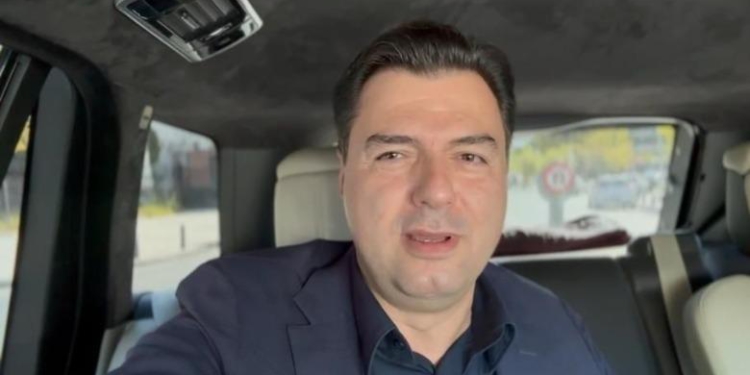 Basha: ‘A u tundën pak shokët te 7×7=313 o Rame’! S’më tregove, Elvis Roshin si e keni ndarë me bufin