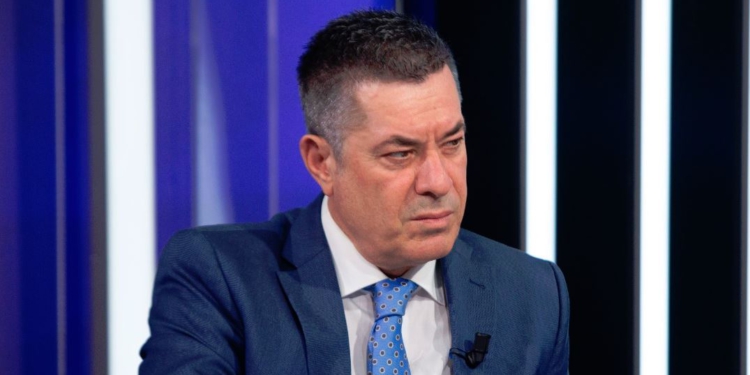 A fiton PD në 11 maj? Vangjeli: Aq sa Kamza mund të fitojë Champions-in