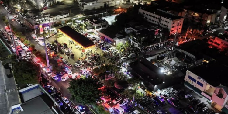 Shembet çatia e një klubi nate/ Bilanc tragjik, 27 të vdekur, mbi 150 të plagosur