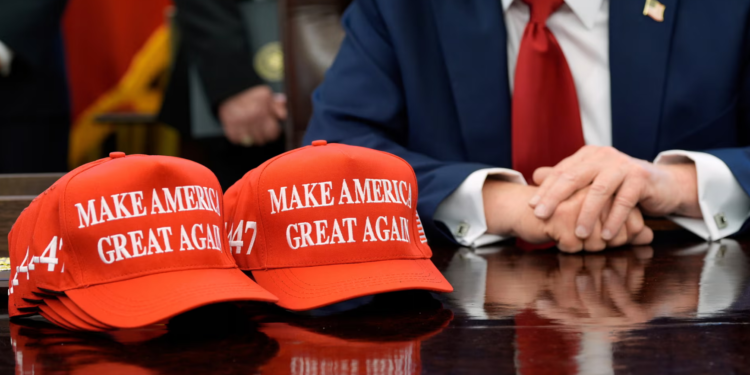 Raporti i Amnesty: 100 ditët e para të Trumpit sollën një ‘rënie të lirë të të drejtave’ globale