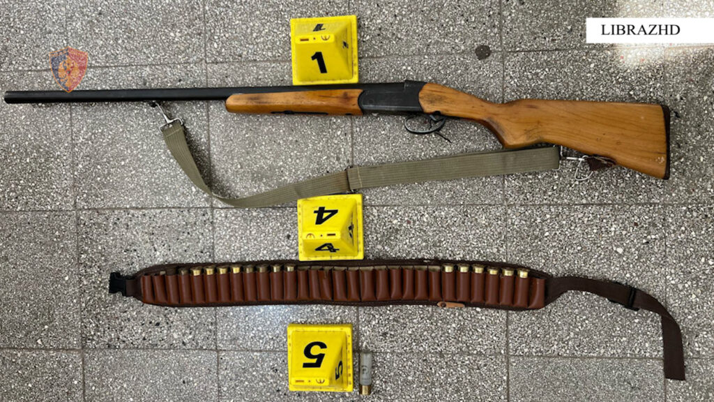 Parandalohet ngjarja kriminale pas sherrit për pronat, fqinji përdor armën