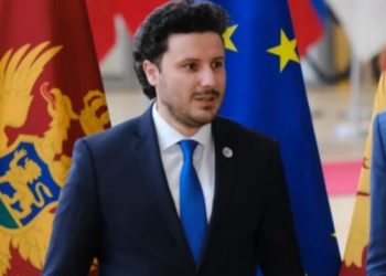 “Qeveria do të zhdukë shqiptarët”, Abazoviç për A2: Ja cilat do të jenë përpjekjet tona