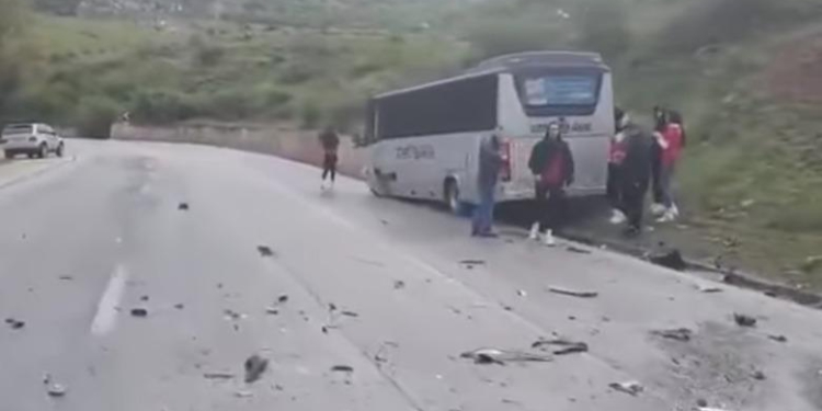 Aksidentohet në Qafë Thanë autobusi i ekipit të Skënderbeut në volejboll për femra, anulohet ndeshja kundër Tiranës