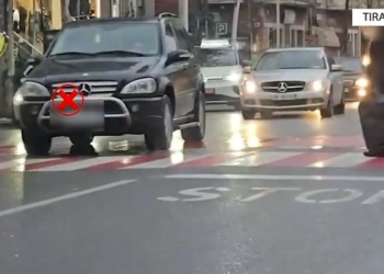 Mbi 1500 gjoba gjatë një jave, Policia Rrugore në Tiranë bën bilancin: 26 shoferë të arrestuar