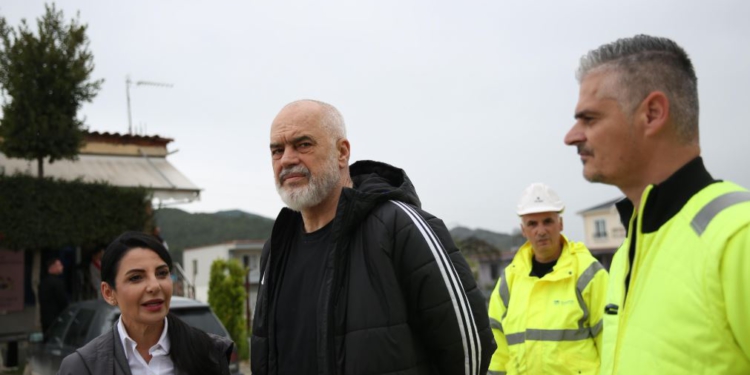 Rama dhe Balluku inspektim në rrugën Ndroq-Plepa: Do të jetë një aks me profil turistik
