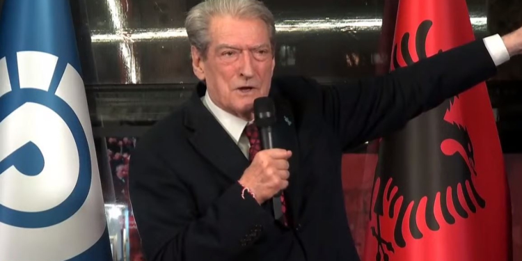 Berisha nga Kruja: Ju kanë lënë pa ujë dhe pa rrugë! Unë do ju sjell ndryshimin e madh!