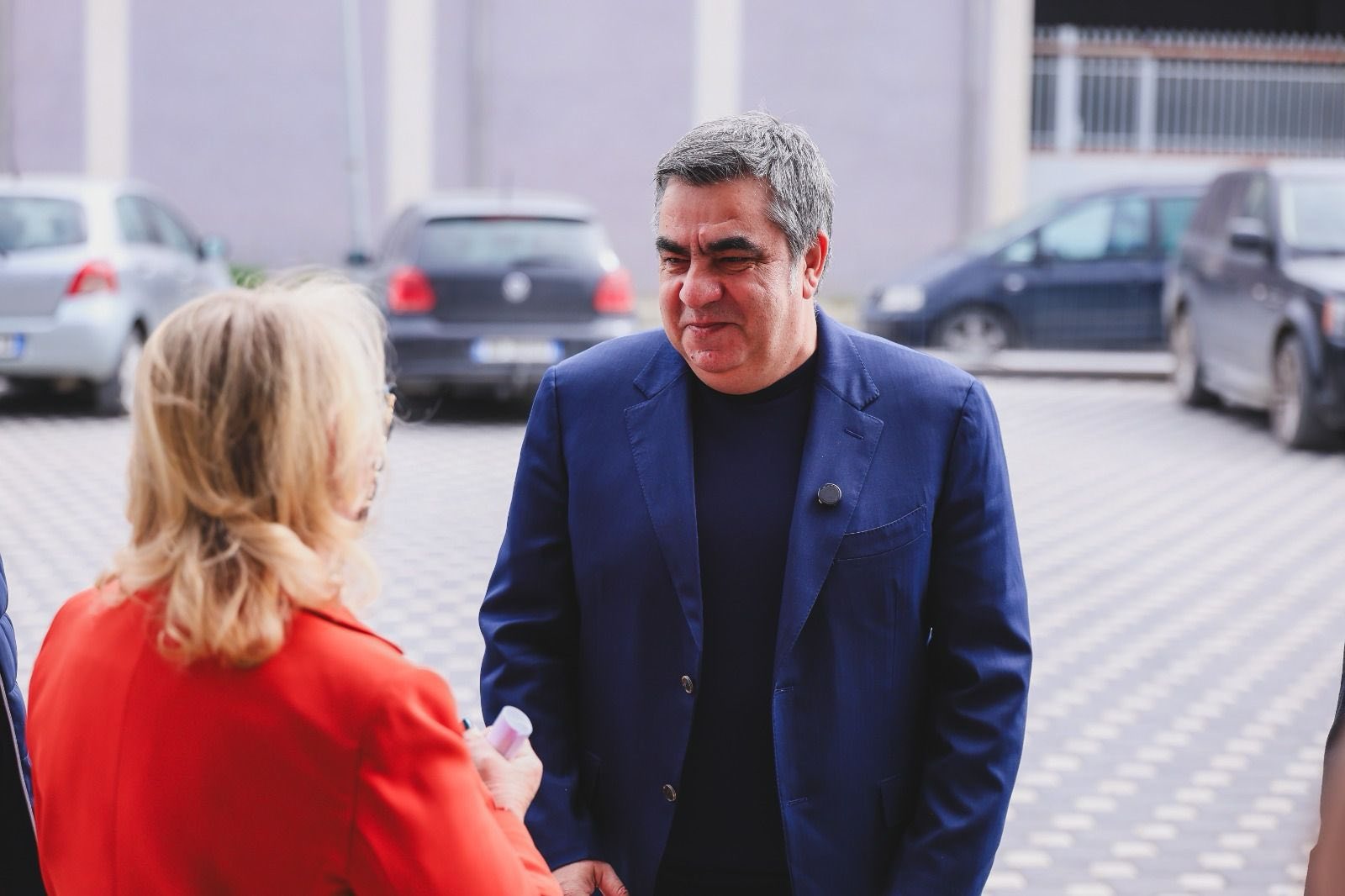Programi “dreka në shkollë”/ Ministri Gonxhja: Transport dhe ushqim falas për fëmijët në shkollat publike