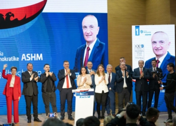 Prezantohet skuadra e PL, Blushi: Shëndetësia falas, mashtrim. Qytetarët sot paguajnë më shtrenjtë për kurim e ilaçe