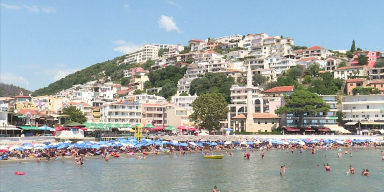 Plazhi i Madh i Ulqinit nuk jepet me qira, presidenti nuk dekreton marrëveshjen me Alabbar