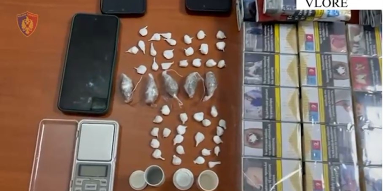 Tabacchino për shitje droge/ Arrestohen tre persona në Vlorë, detaje nga operacioni