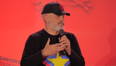 “Ca lidhje ka Tirana me kënetën?”, Rama i kujton Berishës të shkuarën: Nëse kërkoni nën Youtube fjalët Gërdec, 21 janar…