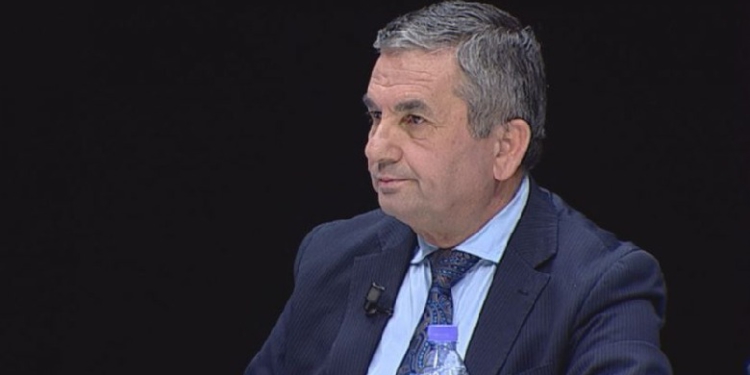 “Ato para që fituat me ne, përdori që të marrim vota”, Idajet Beqiri: Berisha do të ndikojë zgjedhjet me ‘sheikun’ Gjin Gjoni e Arjan Ndojën