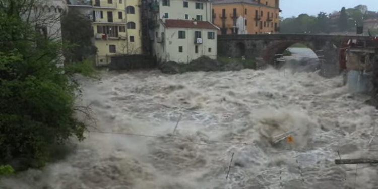 Moti i keq godet Italinë veriore, disa rajone mund të shpallin gjendjen e jashtëzakonshme