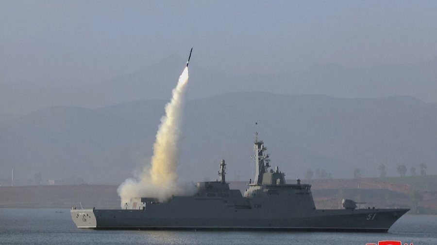 Lëshohen raketat e para, “Kim Jong Un show” me luftanije 5 mijë tonëshe: Gati armët bërthamore