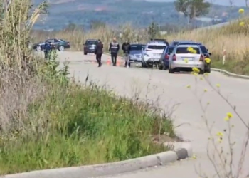 Të shtënat me armë zjarri në Fier, zbulohet shkaku! Çfarë ndodhi një muaj më parë mes të rinjve?