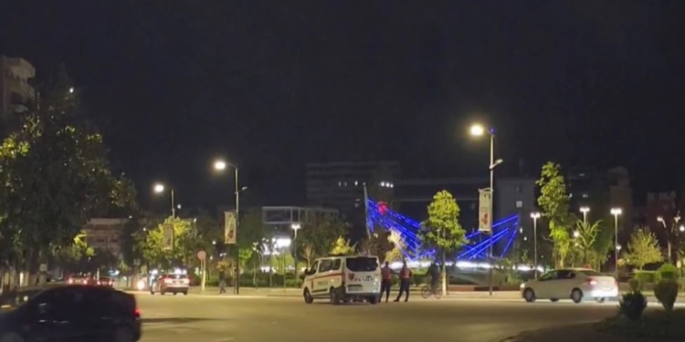 Incidenti mes hetuesve të BKH dhe njerëzve të ish-kryebashkiakut të Mallakastrës, reagon policia: Ja çfarë ndodhi