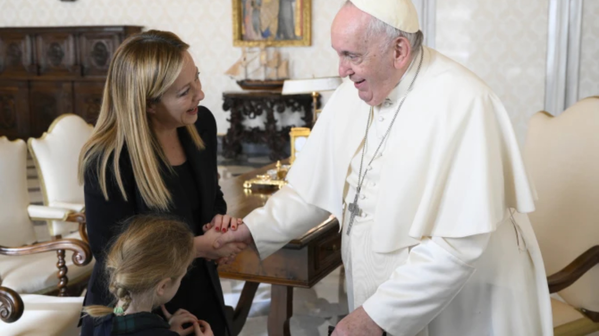 “Më tha qesh…”, Giorgia Meloni rrëfen bisedën e fundit me Papa Françeskun