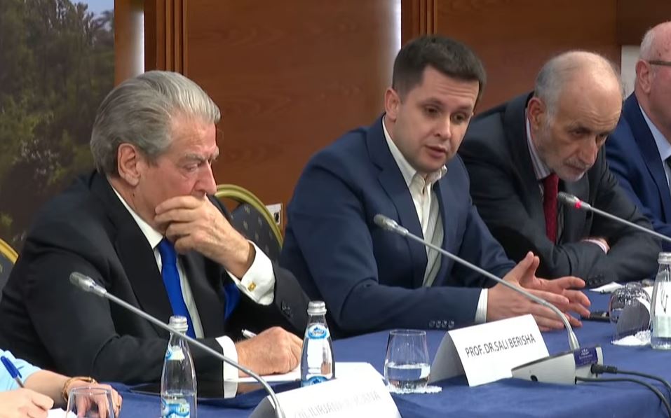 Alimehmeti ‘shigjeton’ lidershipin e PD: Nëse humbasim, përgjegjësitë shkojnë gjithmonë për lart