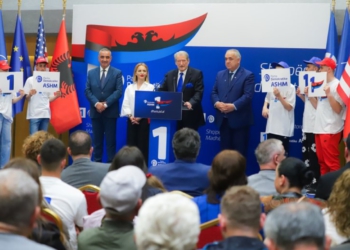 “Rama vjedh edhe pensionet e shqiptarëve”, Berisha: Po e ndjen fundin o Edvin, prandaj s’del në debat