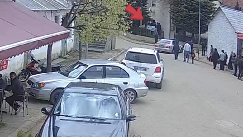 Sherri në Bulqizë pas takimit të PD/ Edhe Xhelal Mziu kallëzim për zyrtarin e Bashkisë: Intimidoi pjesëmarrësit!