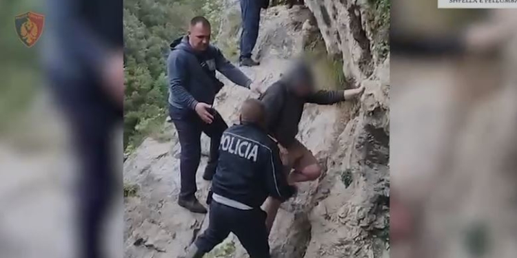 Mbetën të bllokuar në  “Shpellën e Pëllumbasit”, shpëtohen 4 turistët çek
