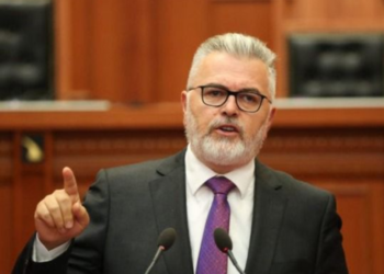 “BE s’është parajsë, as ne engjëj. Edhe atje luftohet me korrupsionin”, Toni Gogu: Mandati i 4 ka të bëjë me anëtarësimin dhe vazhdimin e reformave