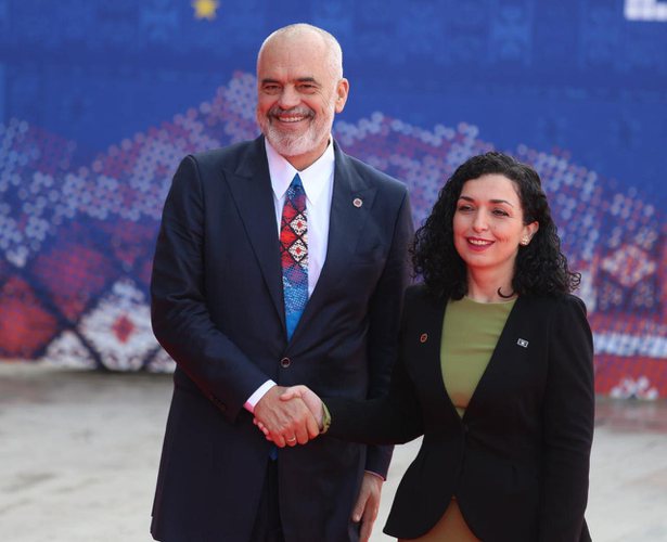 Osmani në Tiranë: Rama ka qenë i zëshëm ndaj BE për Kosovën! Presim që…