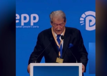VIDEO / ‘Mazzotti, Mazzatti, Mazzetti’ Berisha bëhet ‘lëmsh’ me mbiemrin e deputetes italiane