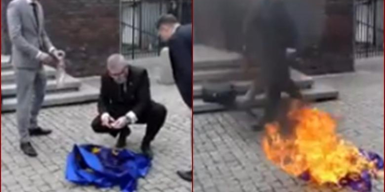 “Këtu është Poloni, jo Bruksel”/ Eurodeputeti polak Grzegorz Braun djeg flamurin e Bashkimit Evropian (Video)