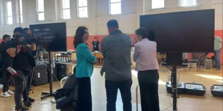 Pritet rezultati i votimit elektronik, Spiropali mbërrin në Vorë 