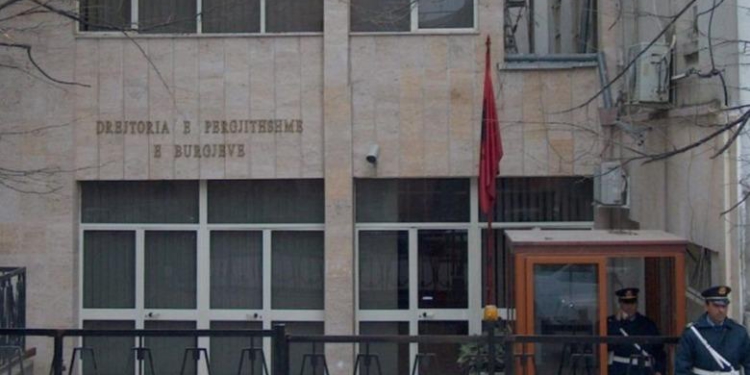 U arrestua pasi tentoi të vriste inspektorin e IMT, gjendet i vetëvarur 57-vjeçari në burgun e Fushë-Krujës