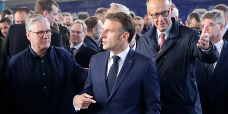 Starmer, Macron dhe Merz vizitë në Kiev: Bisedimet e paqes sa më shpejt të jetë e mundur
