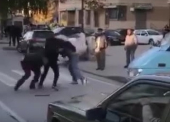 U plagos nga bashkëmoshatari me thikë, flet 15-vjeçari: Babai i tij e mësonte që të na godiste