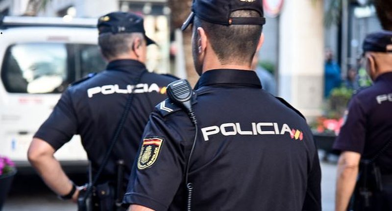 “Thirrje për kryerjen e veprave me qëllime terroriste”/ I dënuar nga GJKKO, deportohet nga Spanja 39-vjeçari (EMRI)