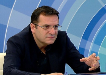 Nuk hyri dot në Parlament, gazetari: Po iku Berisha, ju as sh*** s’do bëni dot më pa leje