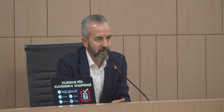 KQZ, urdhër mediave: Ndaloni reklamat elektorale pa emrin e subjektit politik