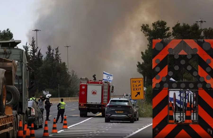 Jeruzalemi në flakë, të rinjtë palestinezë djegin çdo gjë pas urdhrit të Hamasit