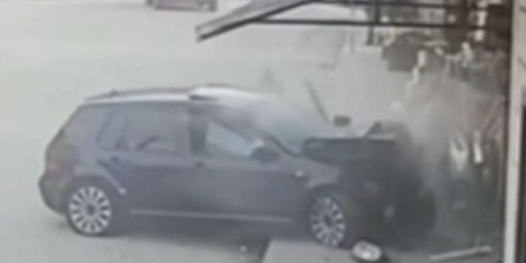 “Fluturoi” në ajër policin teksa drejtonte mjetin i dehur, arrestohet 27-vjeçari në Dibër