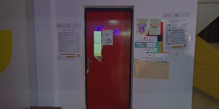 Mbyllet votimi në Lushnje dhe Divjakë, pjesëmarrja mbi 40%