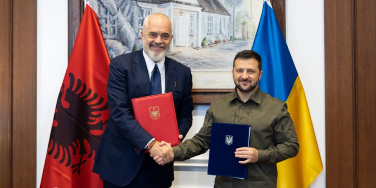 Zelensky uron Ramën për fitoren: Pres me padurim forcimin e miqësisë mes dy vendeve tona